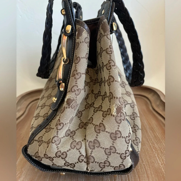 Authentic Gucci Pelham Shoulder Bag GG Canvas with COA - Picture 7 of 11